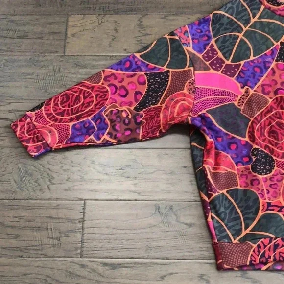 Farm Rio Hidden Animal Sweatshirt multi color oversized style XS New with tags - Picture 7 of 11